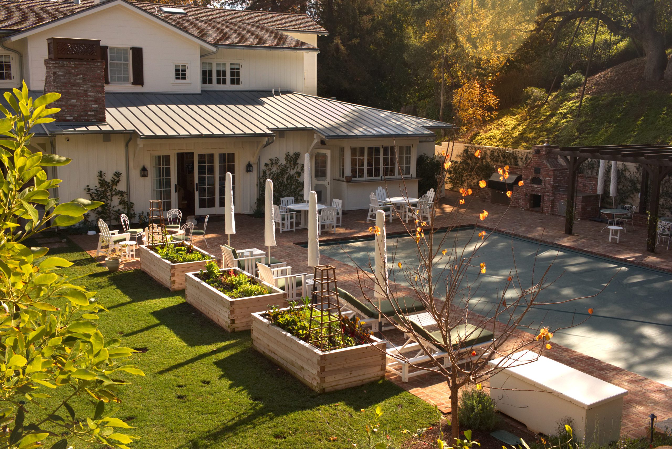 How Landscaping Can Increase Residential Property Values in California